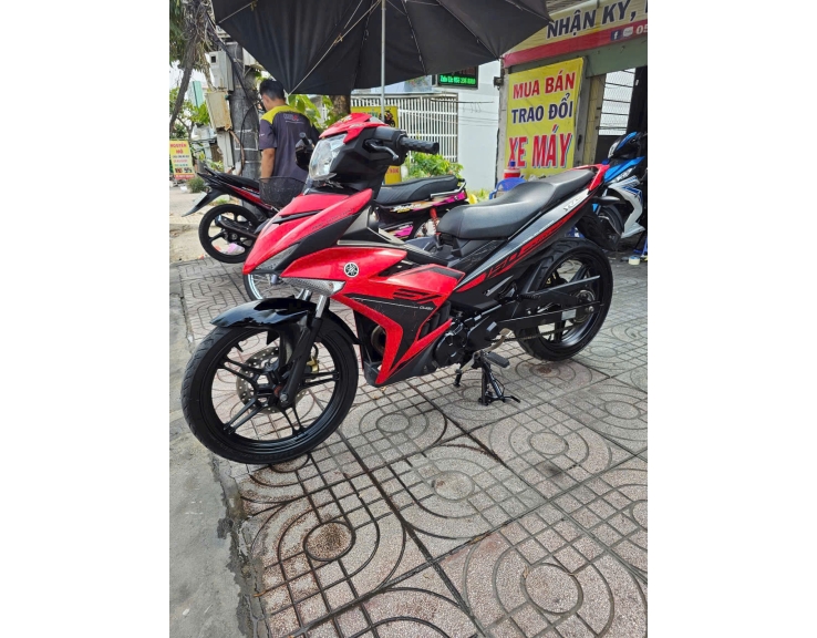 Xe Tay Côn Exciter 150 Màu Đỏ