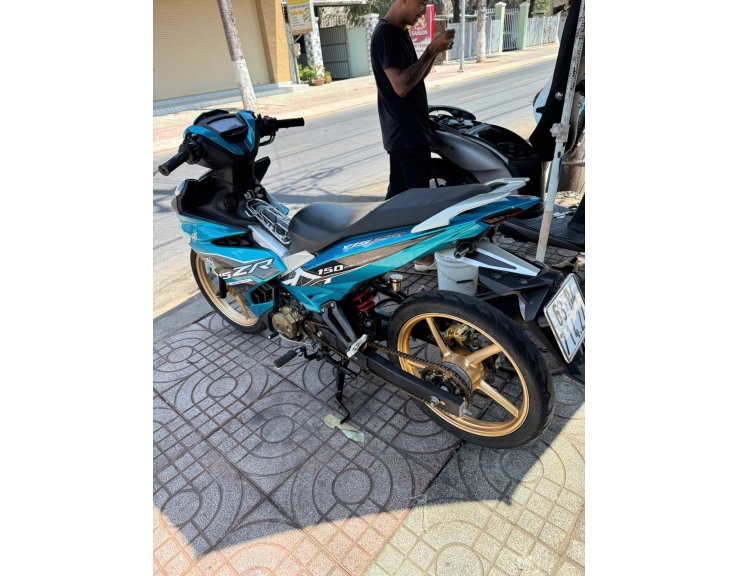 Xe Tay Côn Exciter 150 